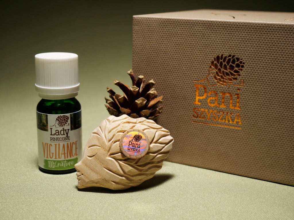 Lady Pinecone® – Art Collection – Ash Wood