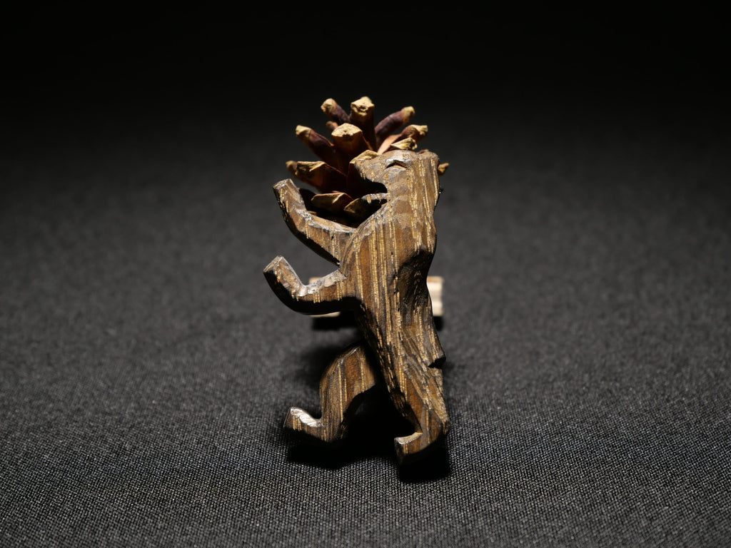 Niedźwiedź – Art Collection – czarny dąb