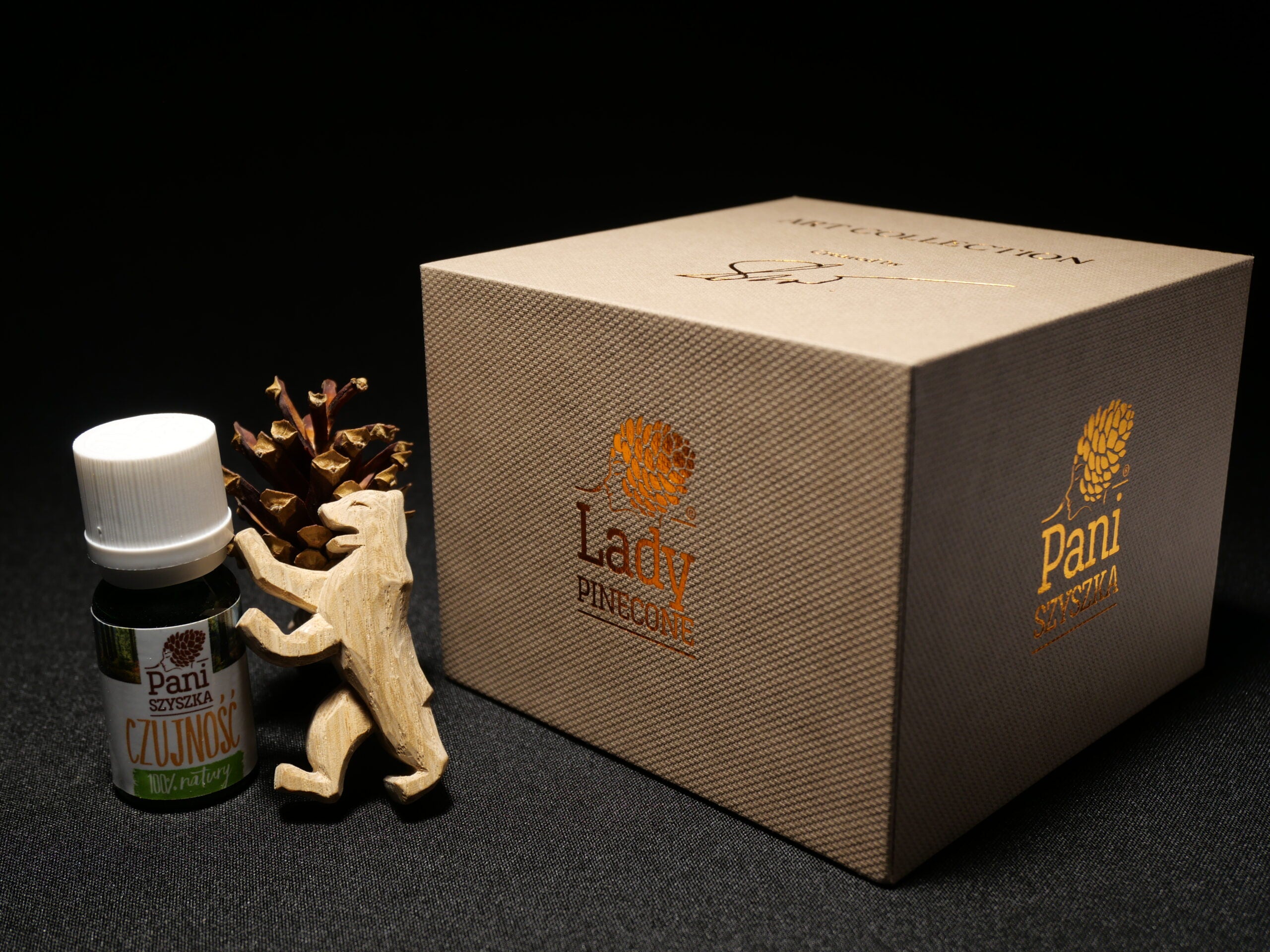 Bear – Art Collection – Oak Wood
